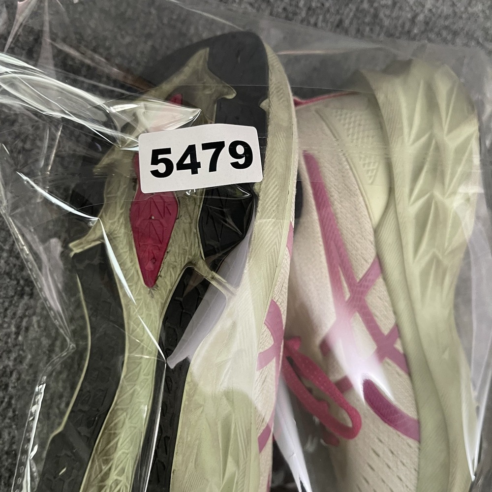 Asics Novablast 2 Womens Sz 6 Birch Pink Rave Athletic Casual Shoes 1012B049 - Picture 11 of 11